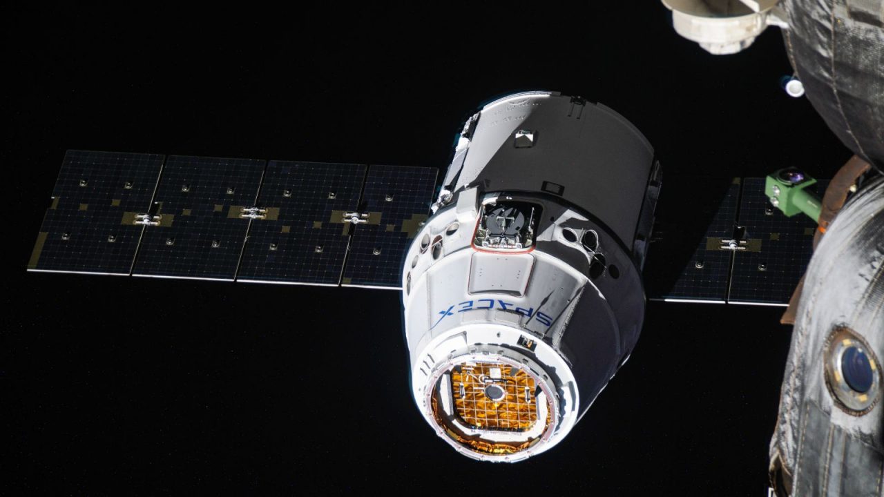 CRS-14 DRAGON BERTHS WITH INTERNATIONAL SPACE STATION